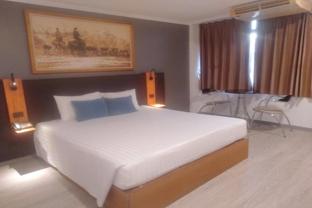 Hotel Shagwell Mansions Pattaya Zewnętrze zdjęcie